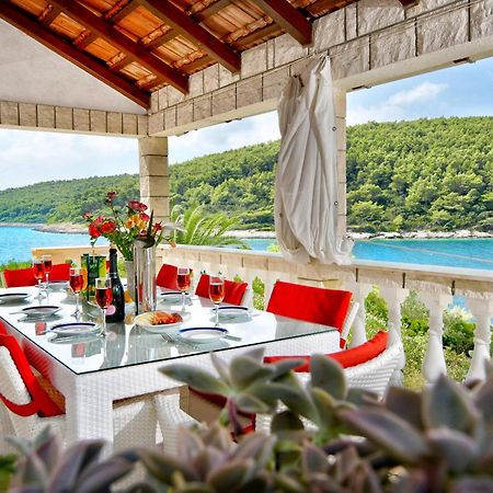 Waterfront Villa With Pool Vela Luka Exterior photo