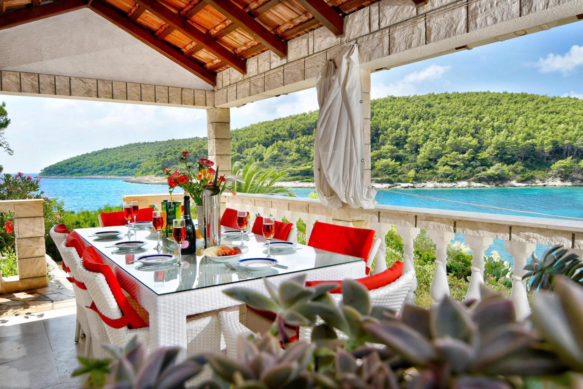 Waterfront Villa With Pool Vela Luka Exterior photo